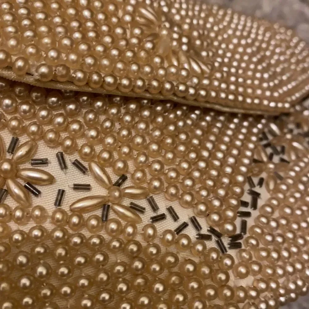 SMALL beads wallet / pouch.